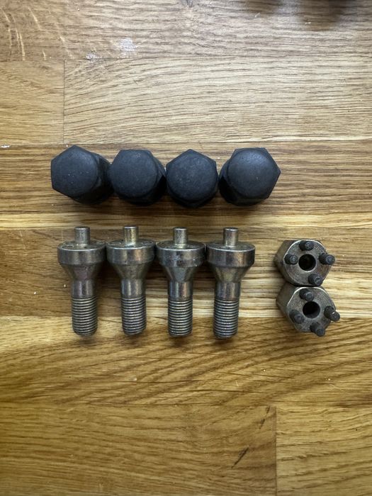 Śruby zabezpieczające do kół felg FSO Fiat Polonez 126p 125p PRL !!!