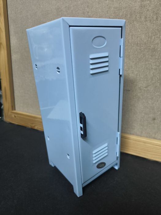 Mini cacifo azul
Mini cacifo de cor azul, ideal para organizar pequeno