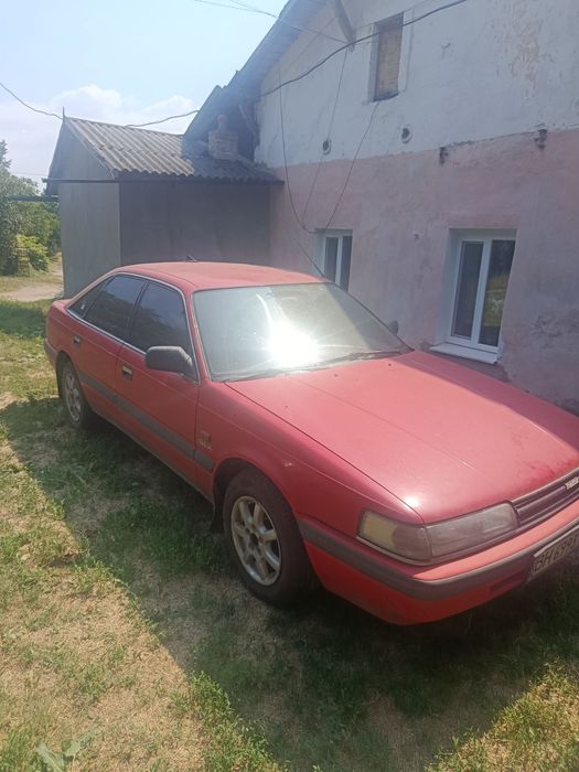автомобіль мазда 626