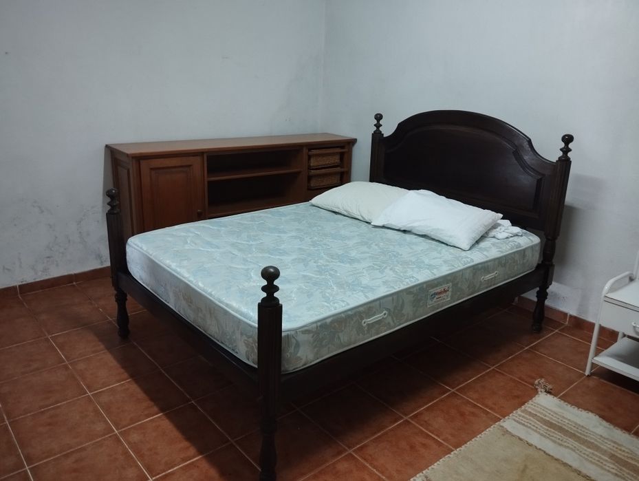 Quarto para alugar em Ourém