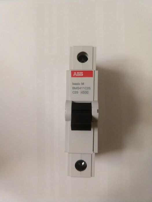 Автоматический выключатель 10, 16, 25А АВВ