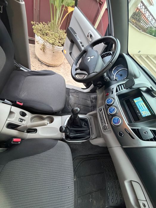 Mitsubishi Strakar