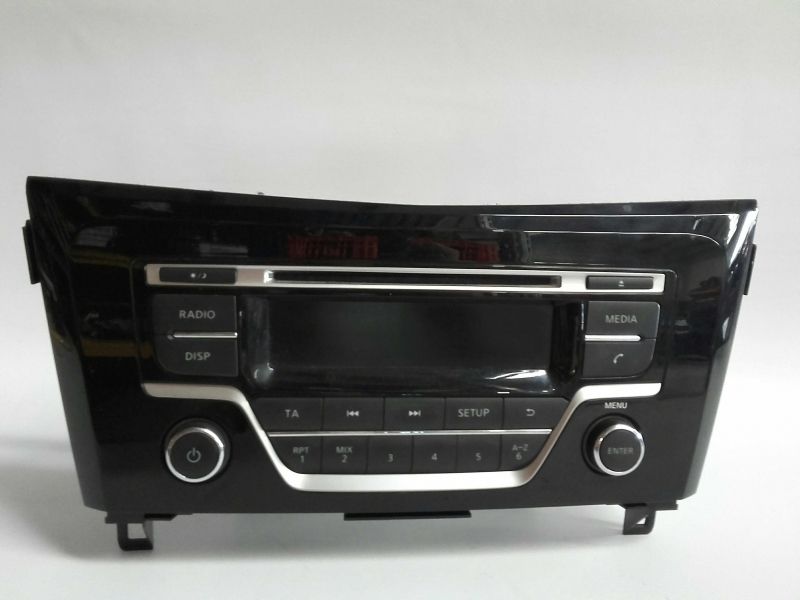 Rádio / auto-rádio NISSAN Qashqai II (J11)