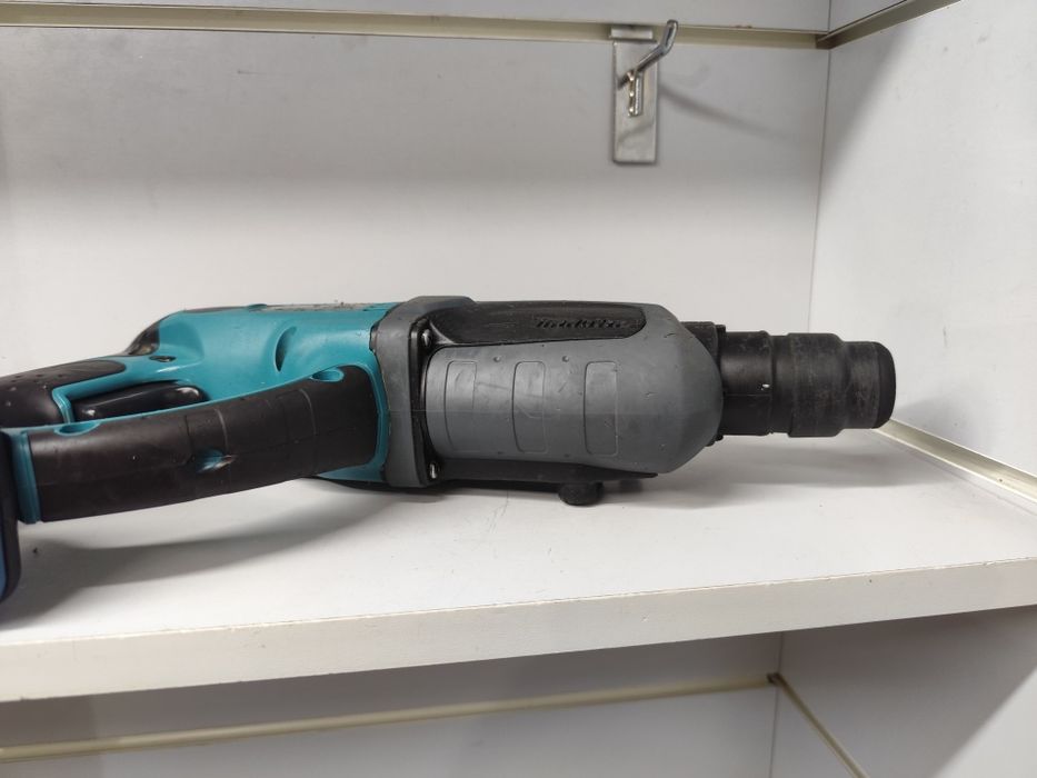 Makita DHR 202 перфоратор акумуляторний Макіта оригінал