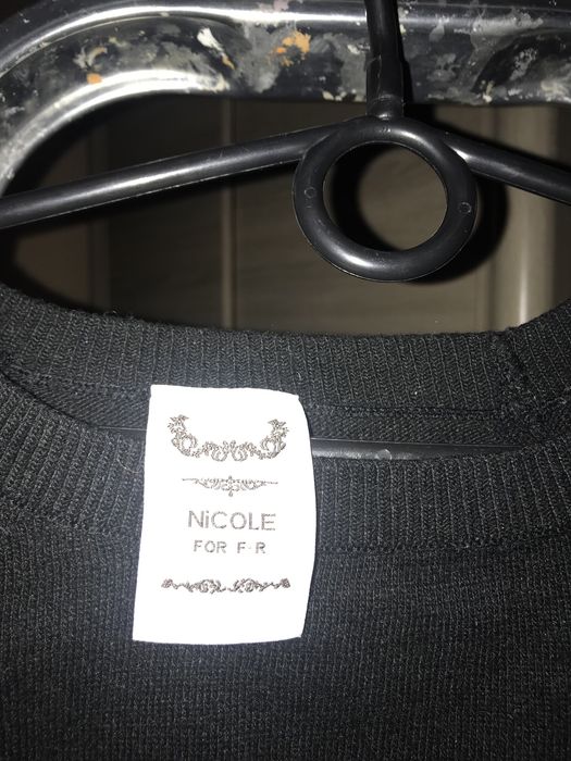 Sweterek czarny z różowym sercem Nicole, roz. 36