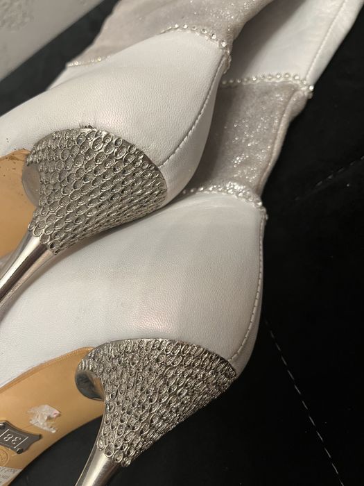 Buty kozaki rozm 38 srebrne kość słoniowa