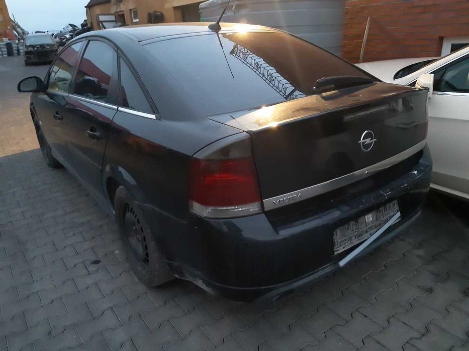 Opel Vectra C lift HB  Lampy  błotniki  klapa  drzwi  Kod lakieru Z20R