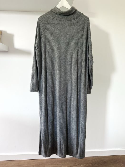 Szara dzianinowa wiskozowa wiskoza sukienka maksi maxi popielata