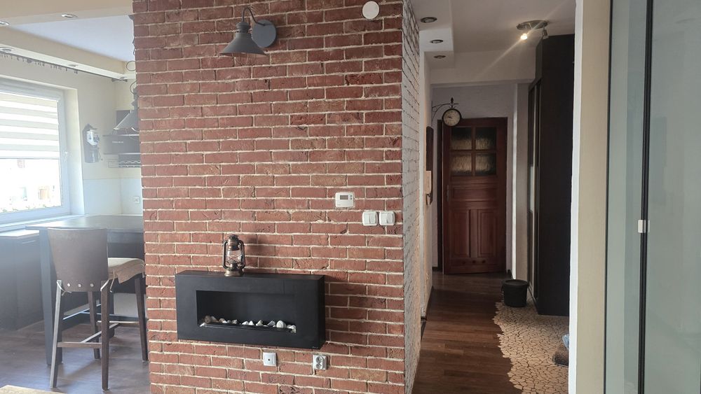 2 pokoje, 45m2, 1 pietro, windą, balkon