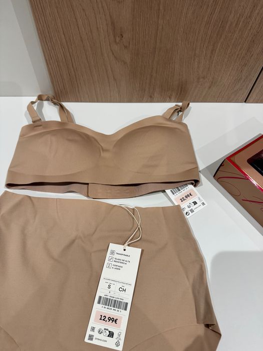 Oysho безшовний комплект білизни S