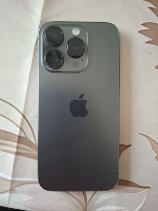 Iphone 15 pro stan bardzo dobry cena do negocjacji