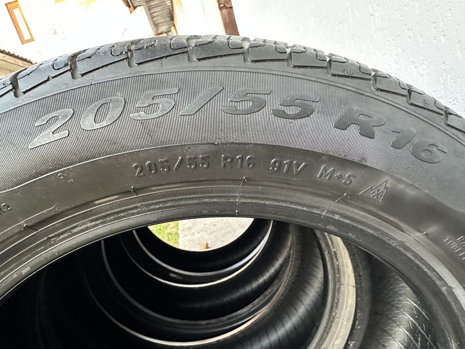 Шини Pirelli 205/55 R16!    Є 2 ШТ