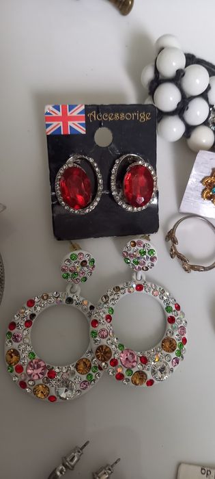 Украшения ,серьги,браслеты