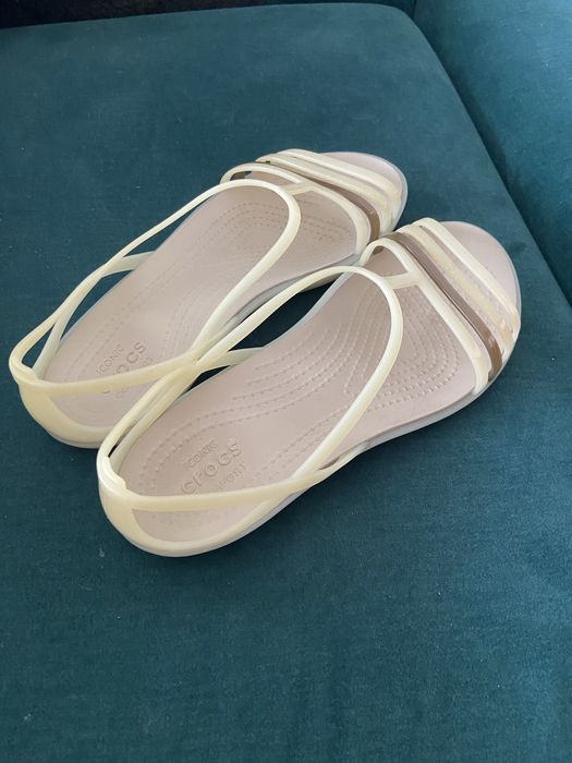 Sandałki Crocs Isabella r. 36-37 w6