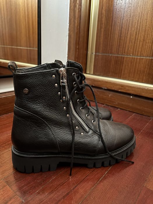 Botas pretas de pele Nunca Usadas