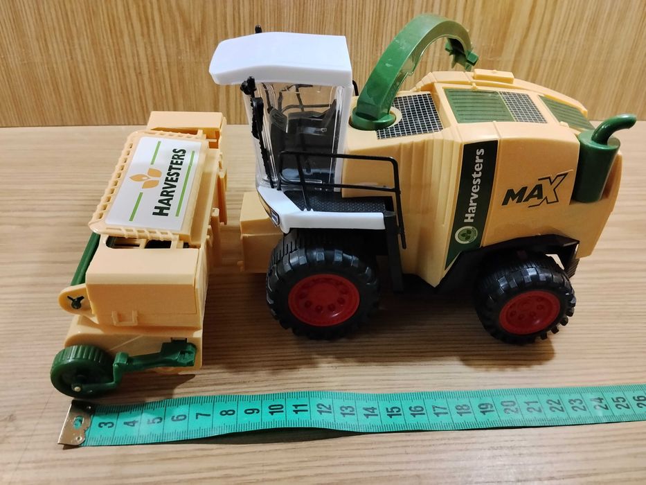 Зерноуборочный комбайн с жаткой 24,5 см инерция подвижные детали