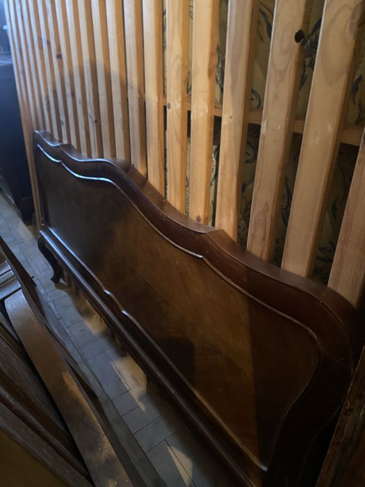 Conjunto de 3 Camas em Madeira Maciça (2 Solteiro + 1 Casal)