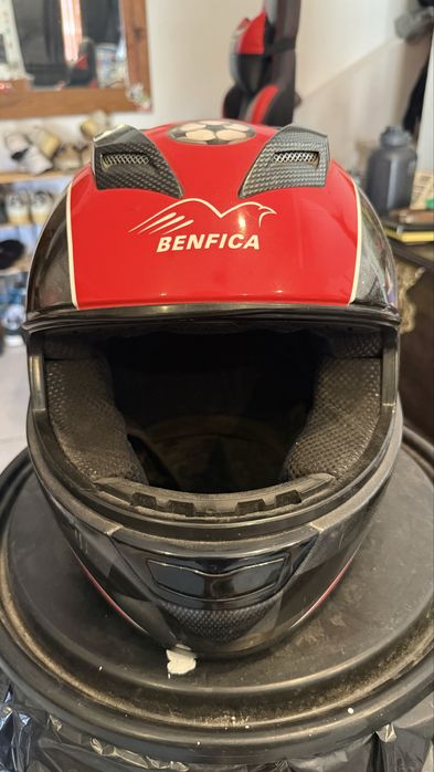 Capacete Benfica