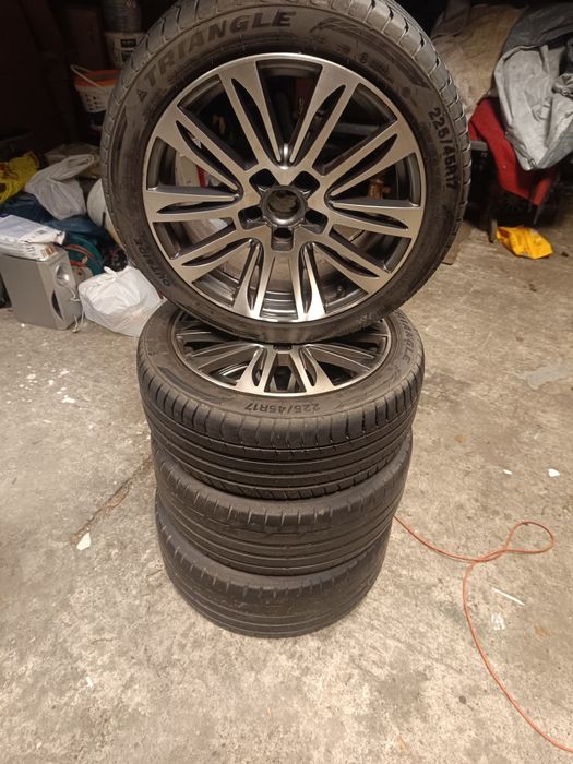 Ładne felgi ,koła  do Audi 17 cali letnie