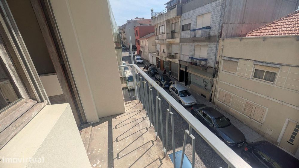 Apartamento T2+1 para Remodelação – Cedofeita / Paranhos, Porto