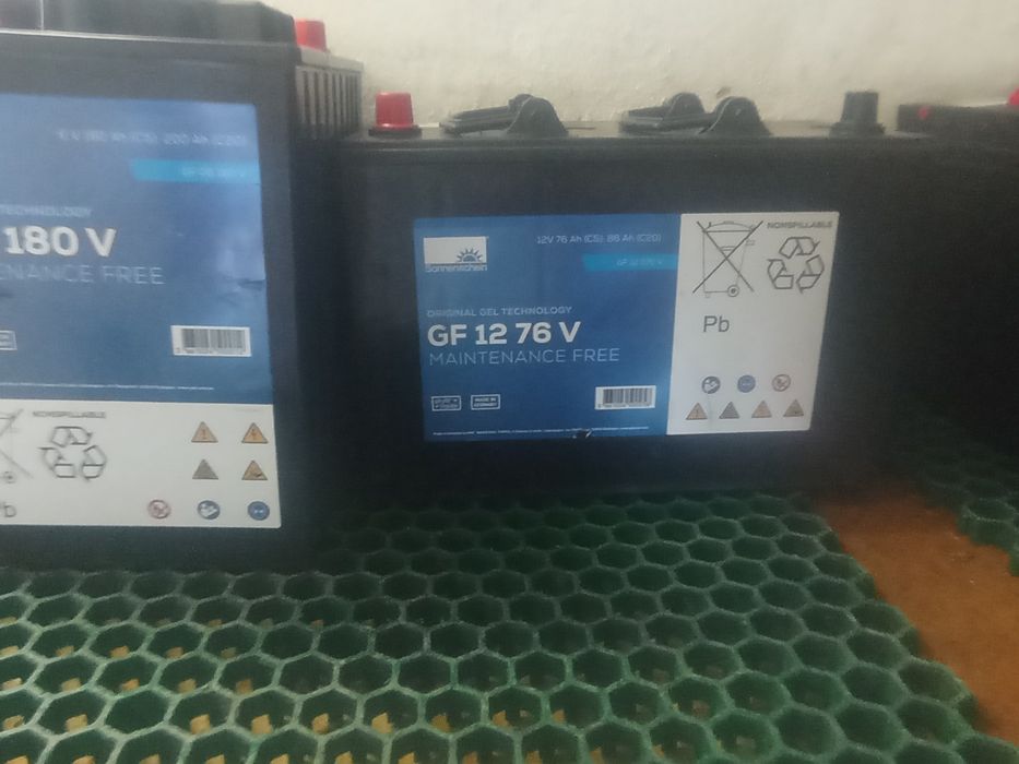 Baterias solares em AGM 100 AMPERES