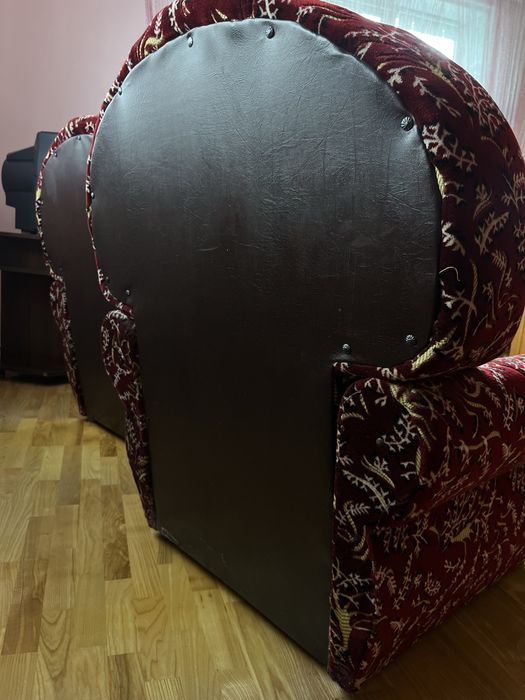 Два крісла ідеальний стан