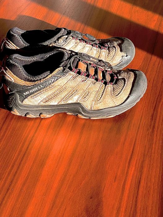 Sapatos Merrell cor camel