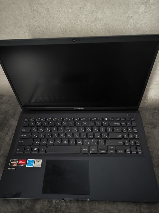 ASUS Expert Book

15.6"FHD/R3-3250U/8/256SS D/Int/DOS/Dark Blue