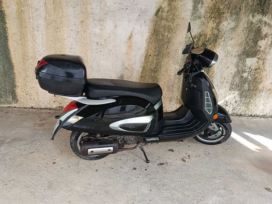 Scooter 125cc em bom estado