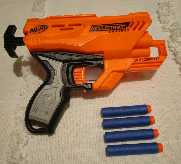 Nerf N-Strike Elite Accustrike Quadrant E0012