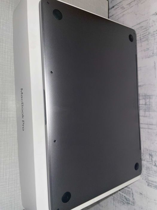 MacBook Pro 13” 2019