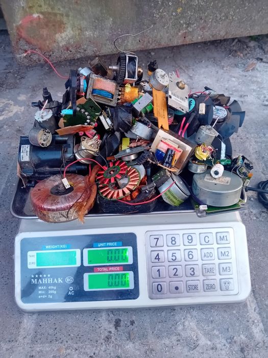 Zestaw silniczków, transformatorów i cewek 4.7 kg | DIY, Miedź, Części