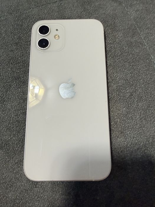 Iphone 12 funcionando perfeito