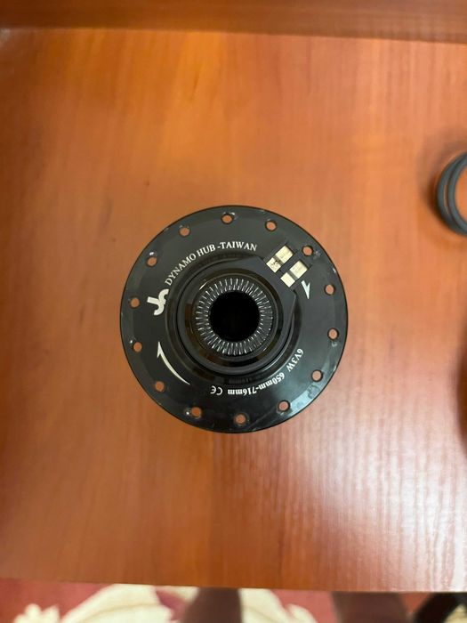 Ліхтарик Supernova E3 Pure 3 велосипедний на динамо-втулці