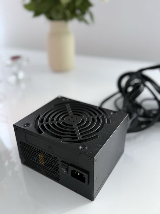 Zasilacz Corsair CV650