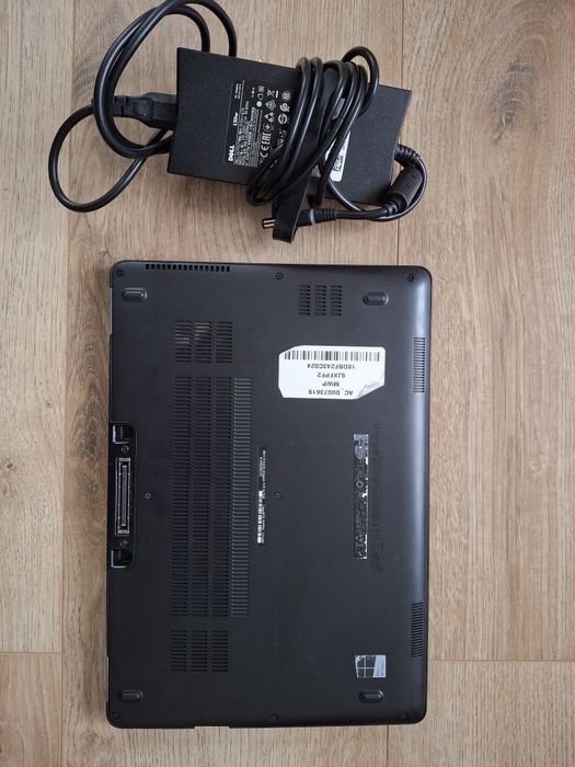 ноутбук Dell Latitude E7470 i5-6300U, 16Gb, 256GB SSD, 14" IPS