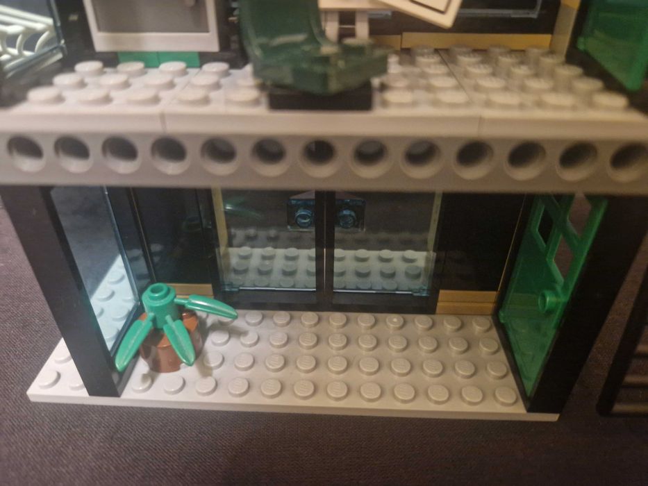 Lego marvel daily bugle 76005