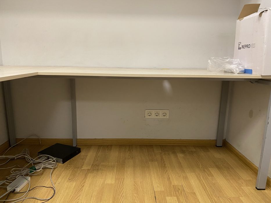 Офисная мебель комплект