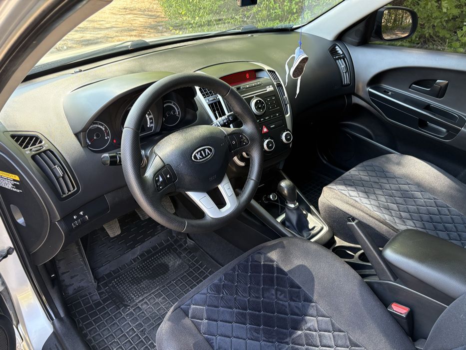 Kia Ceed 2009 год
