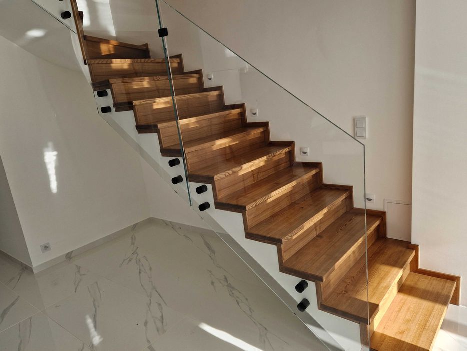Balkony francuskie, balustrady INOX, balustrada szklana, producent