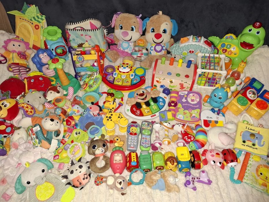 Іграшки для малюків fisher price tiny love chicco vtech  машинки