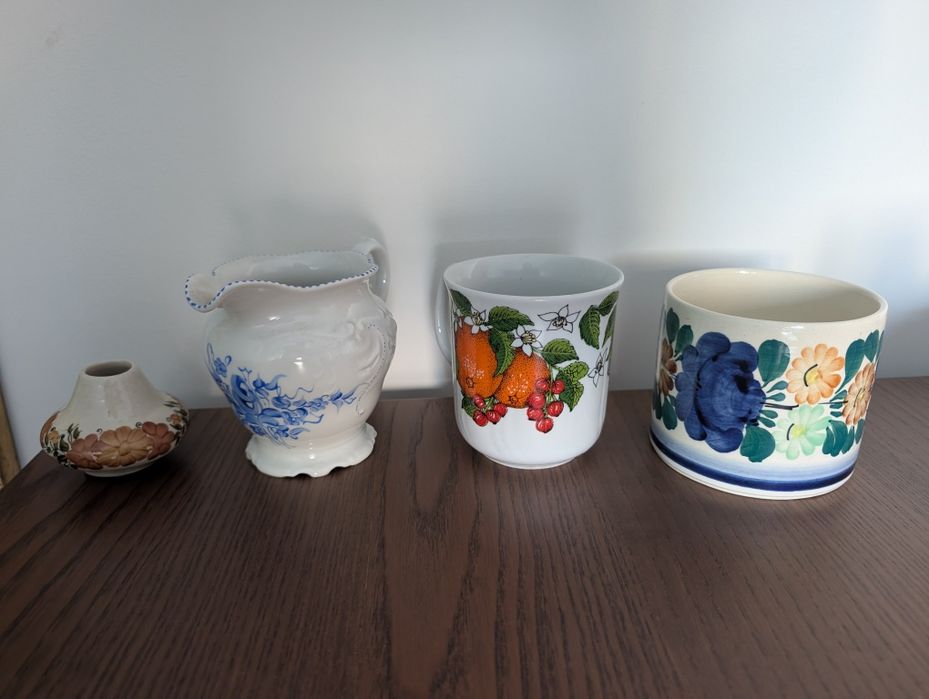 Stara ceramika - wazonik, kubek itp