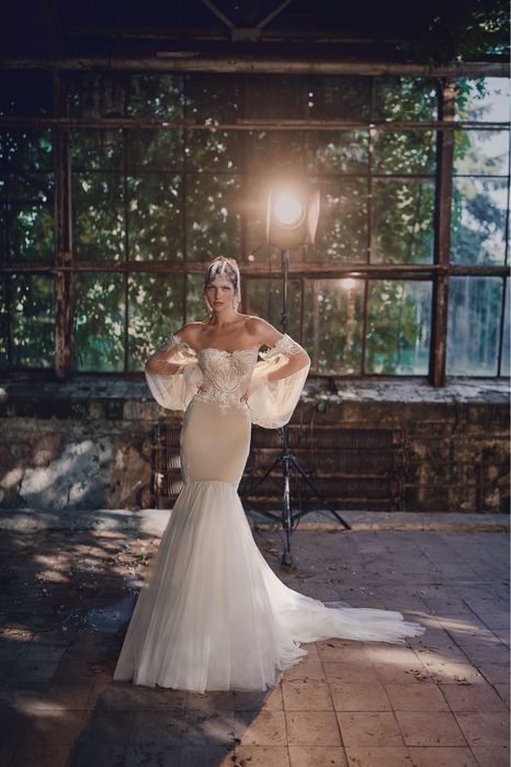 Платье свадебное