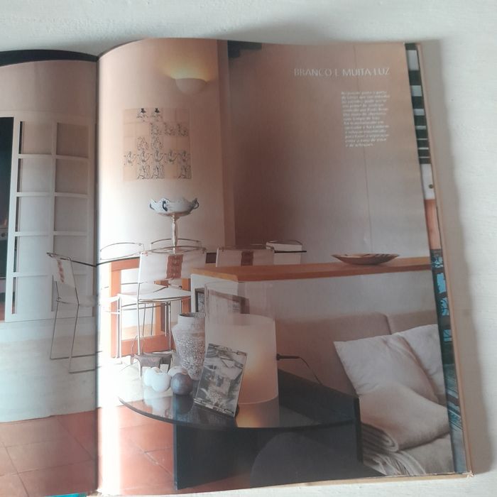 Livro Casas de Verão- edições Casa- Abril/Controljornal