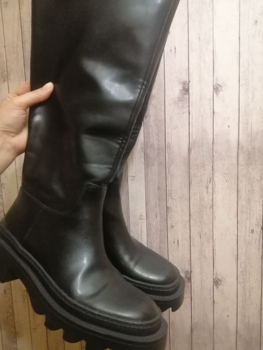 Чорні чоботи труби MNG