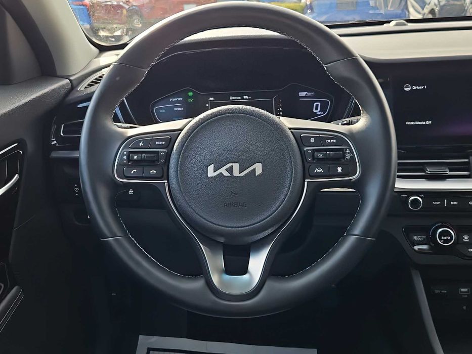 Kia Niro EX Premium      2022