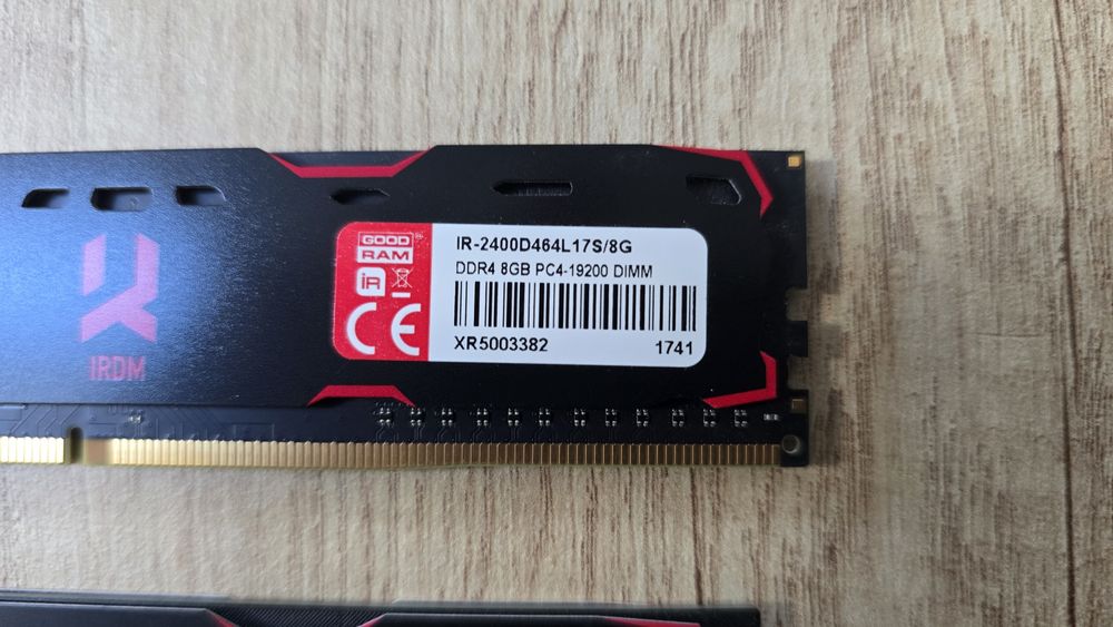 Pamięć ram DDR4 2x 8GB PC4-19200 DIM 2szt goodramM