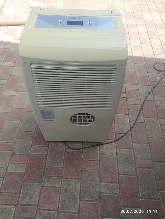 Продам мобільний кондиціонер.