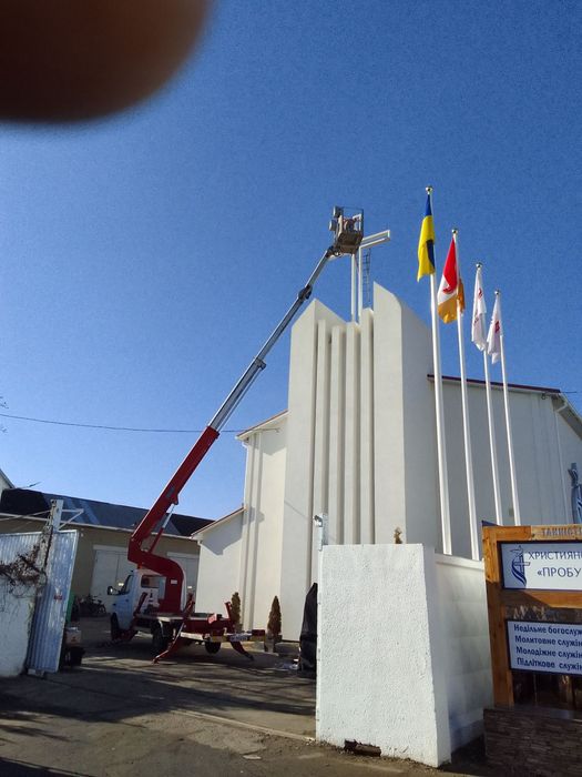 Автовышка услуги заказать и аренда в Одессе