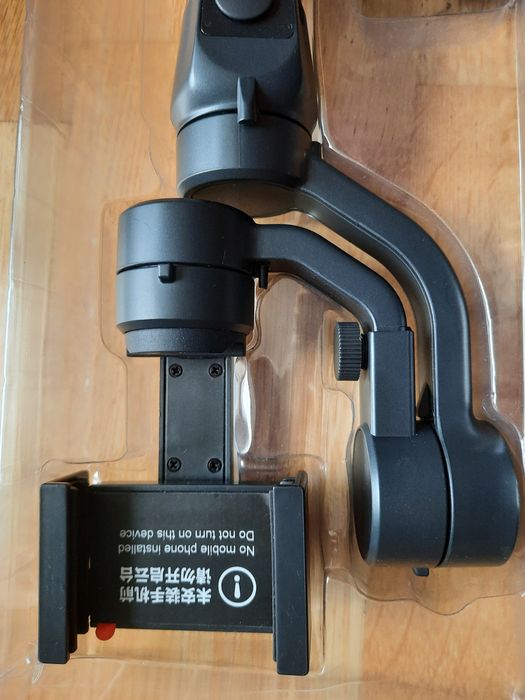 Gimbal do smartphona 3-osiowy